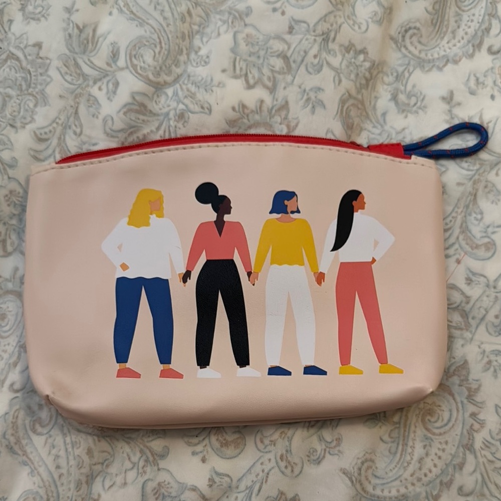 Women's Multicolor Graphic Pouch